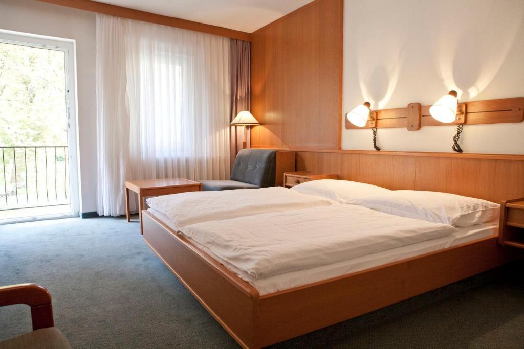 Hotel Ungarische Krone Bruckneudorf Ruang foto